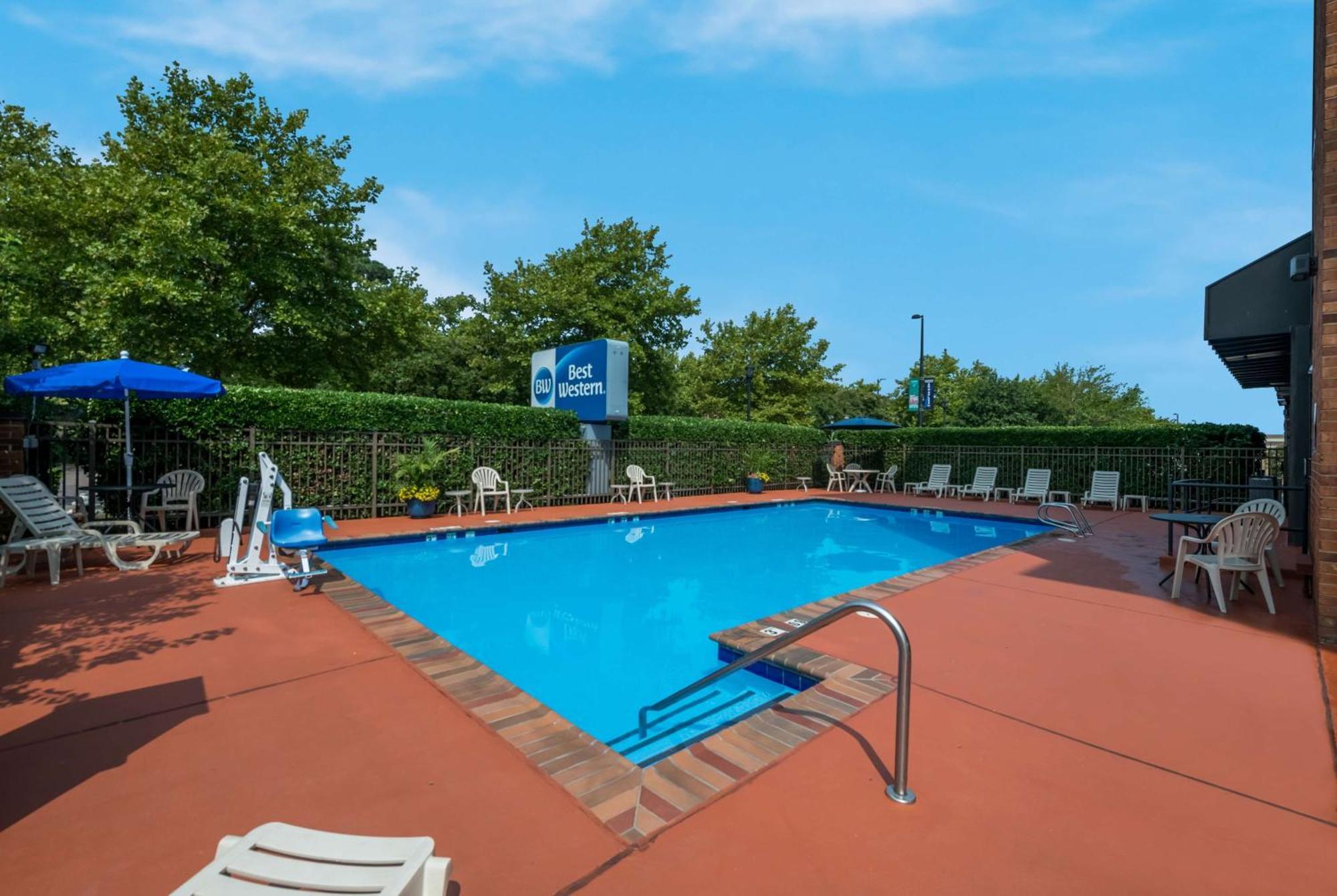 Best Western Hampton Coliseum Inn Eksteriør billede